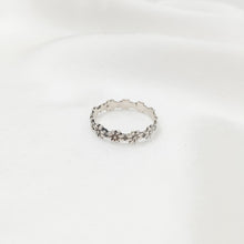Load image into Gallery viewer, Ring Fairy Daisy Flower