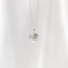 Load image into Gallery viewer, Necklace Pendant Monstera
