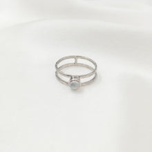 Load image into Gallery viewer, Ring Miss Double Moonstone
