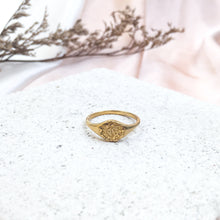 Load image into Gallery viewer, Ring Small Signet Moon