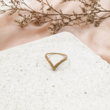 Load image into Gallery viewer, Ring India Pointy Dots