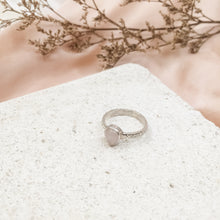 Load image into Gallery viewer, Ring Drop Rose Quartz