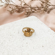 Load image into Gallery viewer, Ring Tropical Monstera
