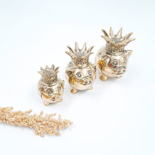 Load image into Gallery viewer, Brass Decor King Pig

