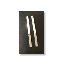 Load image into Gallery viewer, Earring Stud Fine Line
