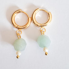Load image into Gallery viewer, Earring Hoop with Pendant Gemstone Pearl

