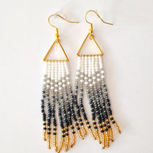 Load image into Gallery viewer, Earring Miyuki
