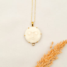 Load image into Gallery viewer, Necklace Moon Bone
