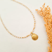 Load image into Gallery viewer, Necklace Gemstone with Pendant Mermaid Shell
