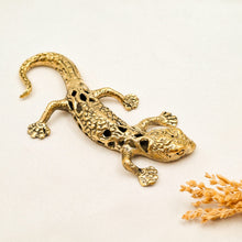 Load image into Gallery viewer, Brass Decor Gecko
