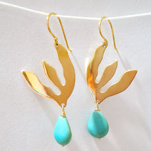 Load image into Gallery viewer, Earring Drop Turquoise

