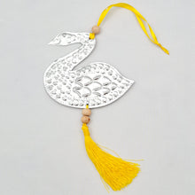 Load image into Gallery viewer, Ornament Aluminium With Tassel
