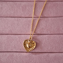 Load image into Gallery viewer, Necklace Carved Love

