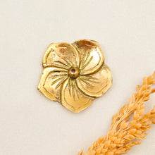 Load image into Gallery viewer, Brass Incense Holder Frangipani
