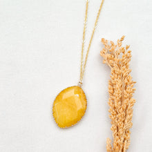 Load image into Gallery viewer, Necklace Moon Crystal White Oval Shape
