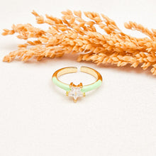 Load image into Gallery viewer, Ring Enamel Crystal Star
