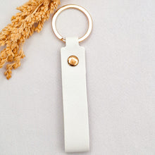 Load image into Gallery viewer, Keychain Leather
