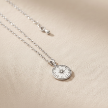 Load image into Gallery viewer, Necklace Small Signet Star Zircone
