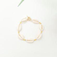 Load image into Gallery viewer, Bracelet Cowrie Magic Mermaid
