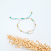 Load image into Gallery viewer, Bracelet Cowrie Shell Natural Heishi
