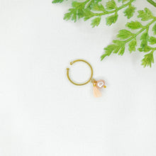 Load image into Gallery viewer, Ring Charm Pearl Tassel
