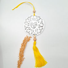 Load image into Gallery viewer, Ornament Aluminium With Tassel
