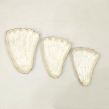 Load image into Gallery viewer, Decorative Trinket Plate Shell Line Gold/Silver
