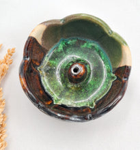 Load image into Gallery viewer, Incense Holder Ceramic Flower
