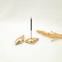 Load image into Gallery viewer, Brass Incense Holder Snail
