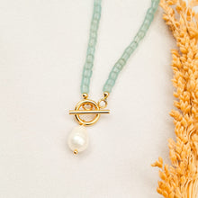 Load image into Gallery viewer, Choker Bead and Pearl
