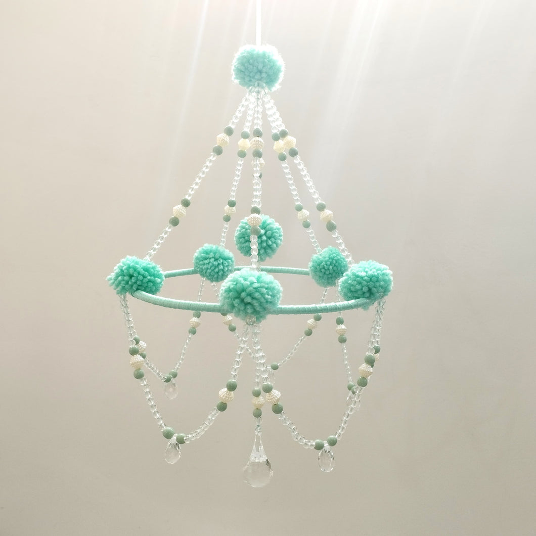 Chandelier Pompom Kids