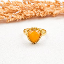 Load image into Gallery viewer, Ring Triangle Gemstone
