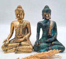 Load image into Gallery viewer, Brass Decor Sitting Buddha
