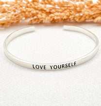 Load image into Gallery viewer, Bracelet Brass Quote 15 Cm
