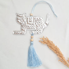 Load image into Gallery viewer, Ornament Aluminium With Tassel
