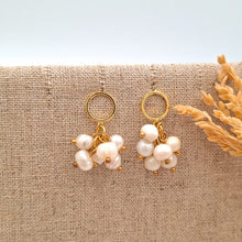 Load image into Gallery viewer, Earring Cherry Pearl
