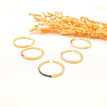 Load image into Gallery viewer, Ring Enamel Half Crystal
