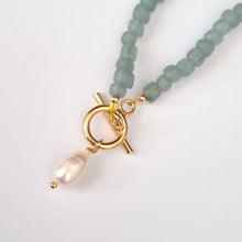 Load image into Gallery viewer, Choker Bead and Pearl
