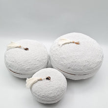 Load image into Gallery viewer, Balinese Beads Box Set of 3 Round
