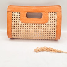 Load image into Gallery viewer, Lady Rattan Handy Bag
