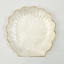 Load image into Gallery viewer, Decorative Trinket Plate Mutiara
