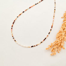 Load image into Gallery viewer, Necklace Gemstone Pearl
