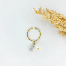 Load image into Gallery viewer, Ring Charm Pearl Tassel
