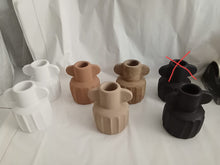 Load image into Gallery viewer, Lombok Vase Belimbing With Handle
