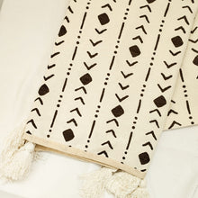 Load image into Gallery viewer, Blanket/Cushion Arrow New
