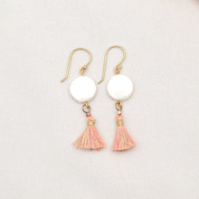 Load image into Gallery viewer, Earring Full Moon Tassel
