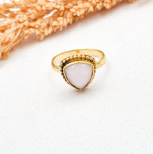 Load image into Gallery viewer, Ring Triangle Gemstone
