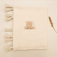 Load image into Gallery viewer, Blanket lotus
