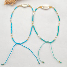 Load image into Gallery viewer, Anklet Miyuki Cowrie Horizontal
