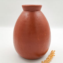 Load image into Gallery viewer, Vase Natural Tanah Liat
